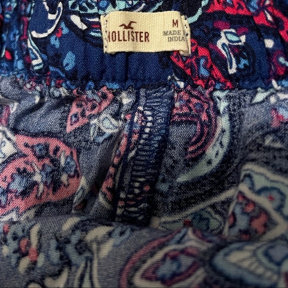 Hollister Blue & Pink Shorts - Picture 3 of 3